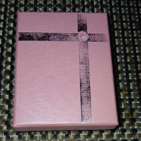 Quartz Diffrent Color Collection Set in Pink Box - Picture 3 of 3